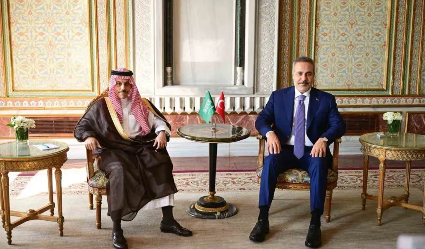 Hakan Fidan ve Suudi Bakan, Mekke Ortak Savunma Anlaşması kapsamında kritik görüşme yaptı