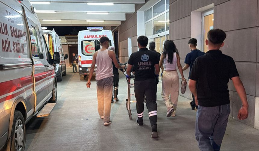 "Ne bakıyorsun" kavgasında ortalık karıştı: 3 kişi yaralandı
