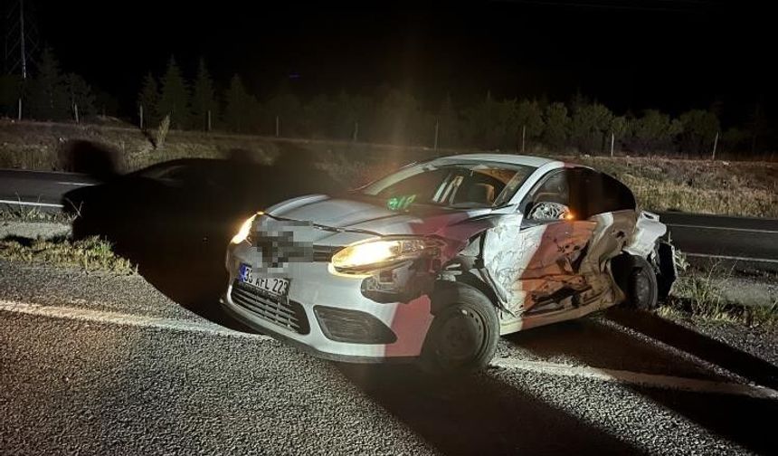 Niğde’de can pazarı! İki otomobil kafa kafaya çarpıştı, 7 yaralı