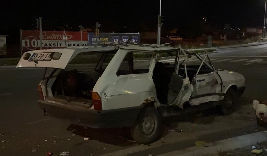 Kayseri’de iki otomobil çarpıştı: 4 yaralı