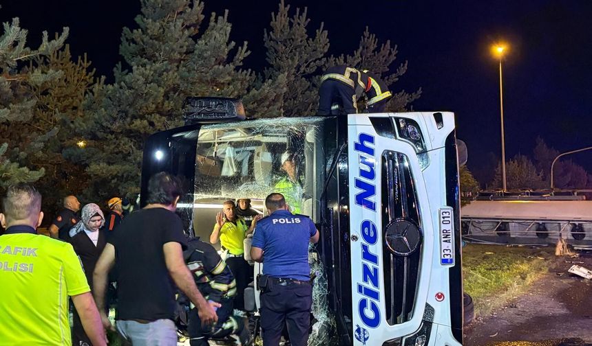 Kayseri’de can pazarı! Otobüs ve yakıt tankeri çarpıştı: 30 yaralı