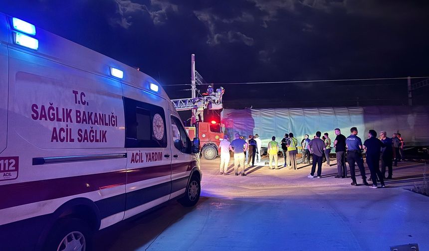 Tren garında korkunç olay! 31 yaşındaki işçi elektrik akımına kapıldı