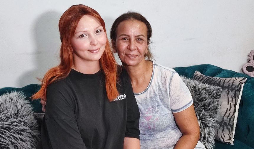 Adana'da anne-kız 14 yıl arayla meme kanserini yendi!