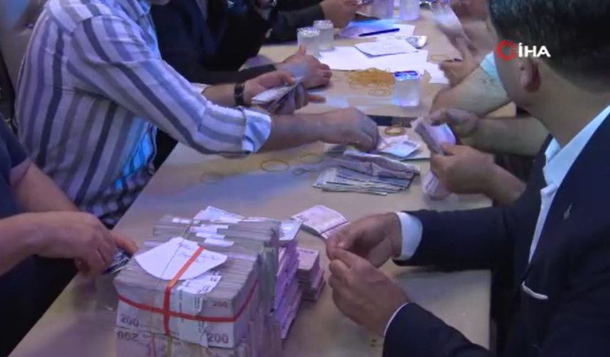 Ankara’da aşiret düğününde servet takıldı! 11 milyon liralık takı toplandı