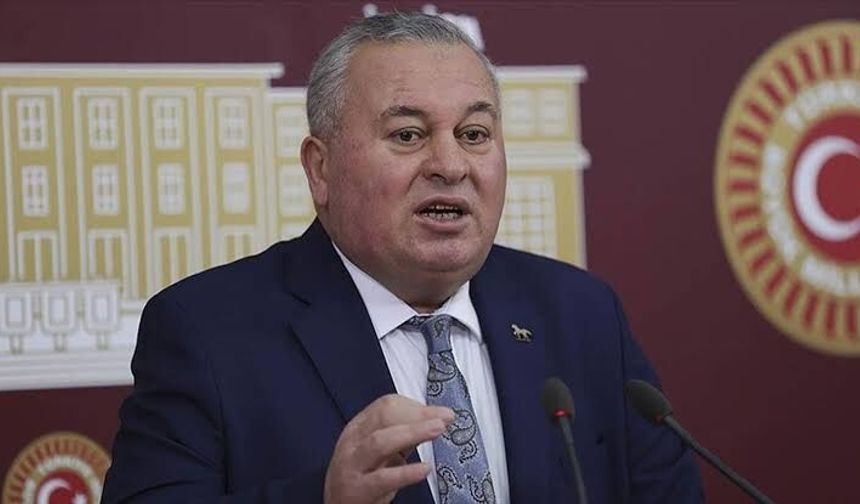 Cemal Enginyurt'un "Evladım gibi" dediği isim bildiklerini anlattı