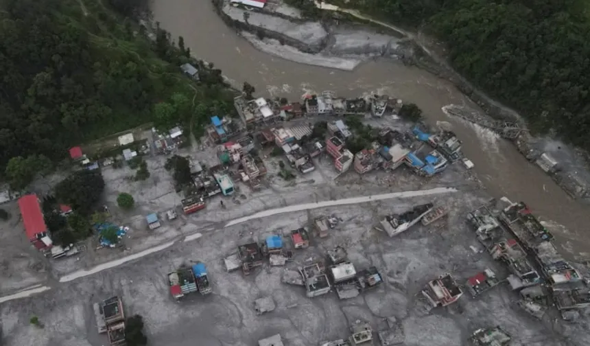 Nepal’de sel faciası büyüyor! Can kaybı 804’e yükseldi