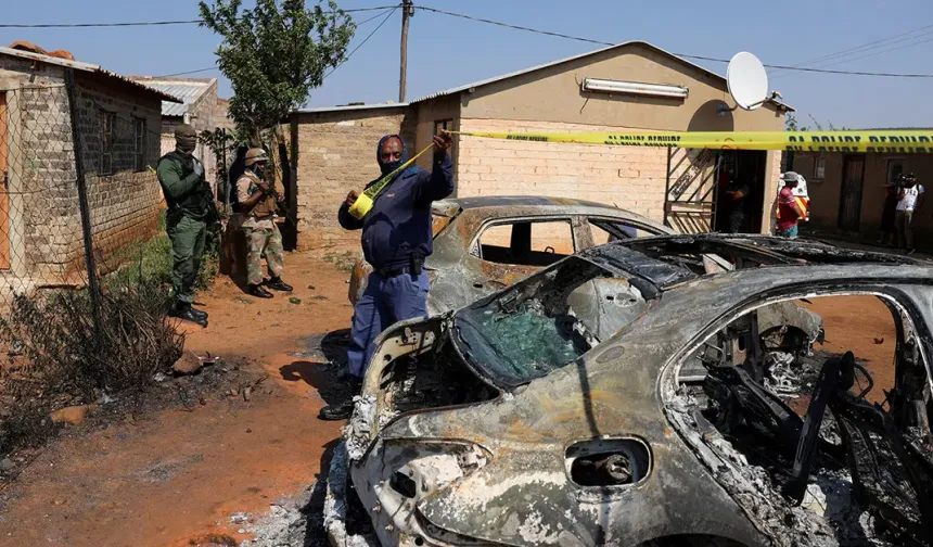Güney Afrika'da iki ayrı kanlı baskın! En az 27 ölü