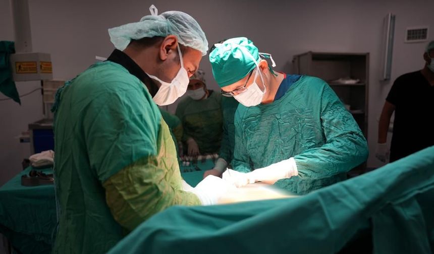 Malatya’da şaşırtan operasyon! 15 kiloluk kitle çıkarıldı