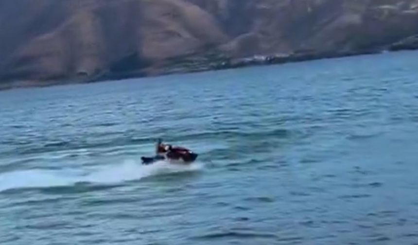 Elazığ’da balık tutarken neye uğradığını şaşırdı! Jet ski oltaların üzerinde defalarca tur attı