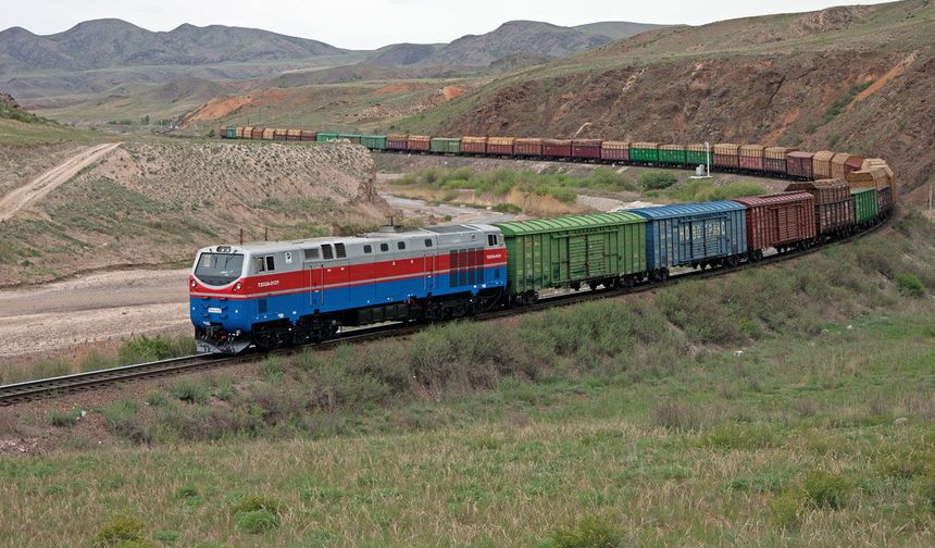 Orta Koridor güçleniyor: Kazakistan’da stratejik hatta kritik aşama tamamlandı