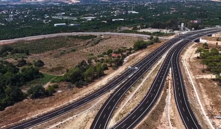 Mersin’de dev projede sona gelindi! Yol 18 dakikaya inecek