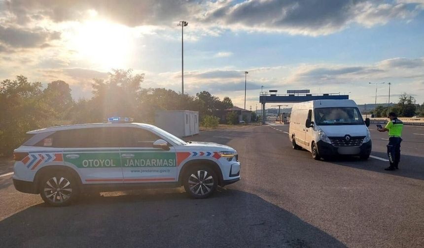 Sakarya’da otoyol denetimlerinde dikkat çeken operasyon