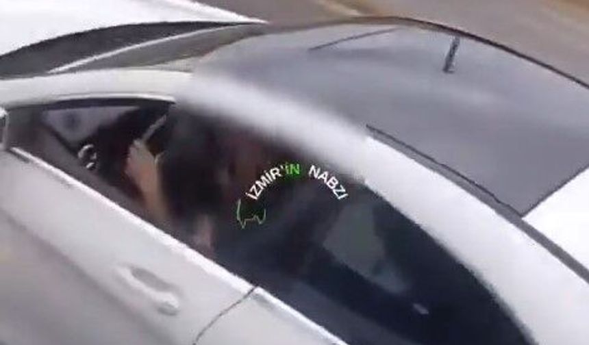 İzmir’de akaryakıt istasyonundaki tartışma yola taştı! Tur aracını otomobille takip ettiler