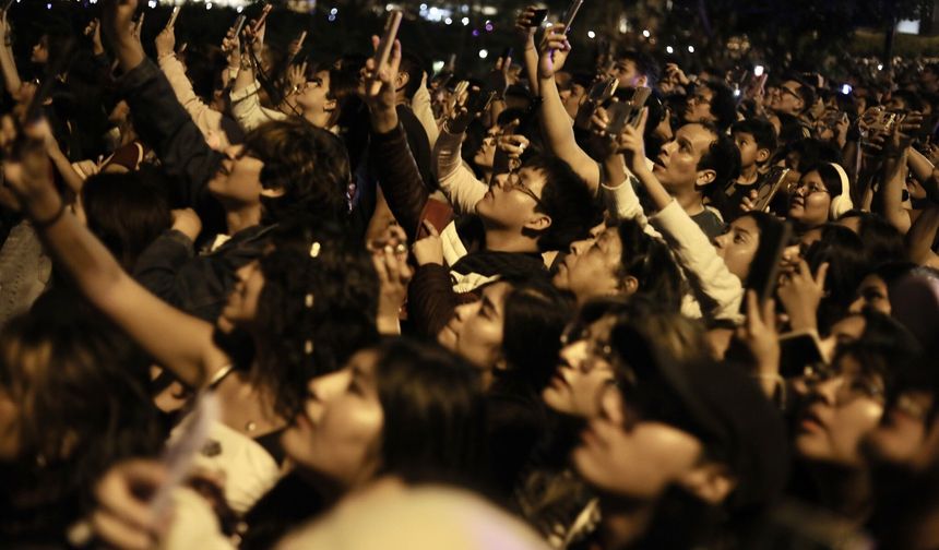 BTS hayranları Peru'da buluştu! Gökyüzünde görsel şölen yaşandı