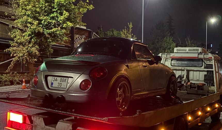 Kovalamacayla yakalandı! Otomobilinden başka araca ait plaka çıktı
