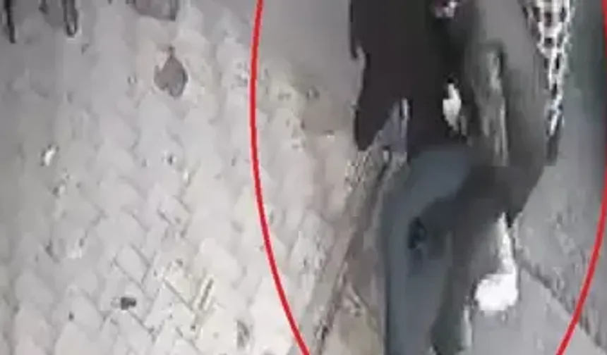 Kayseri’de oto tamirhanesinde silahlı kavga kamerada: 3 yaralı