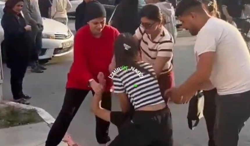 Kaza sonrası kadınlar saç baş kavga etti!