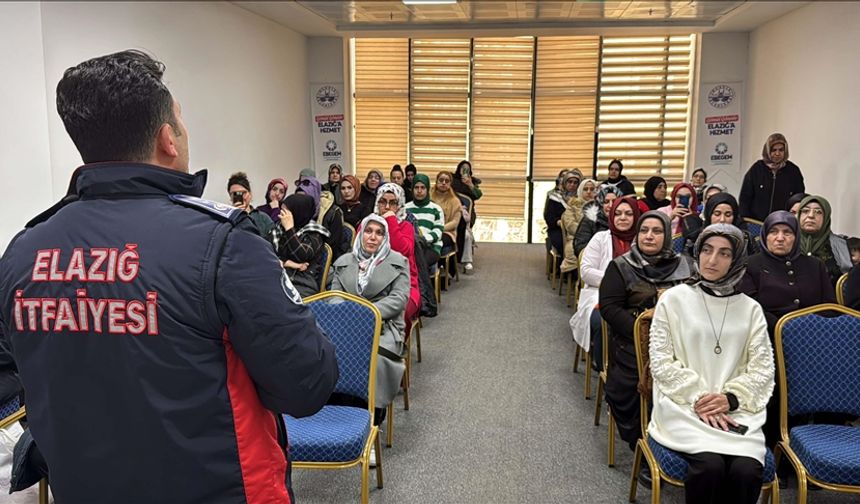 Elazığ'da Annelere Yangınlara Müdahale Eğitimi: "Bilinçli Anneler, Bilinçli Yarınlar"