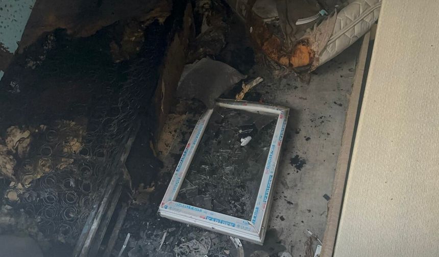 Kiracı evi ateşe verdi: Yaşlı kadın gözyaşlarına boğuldu