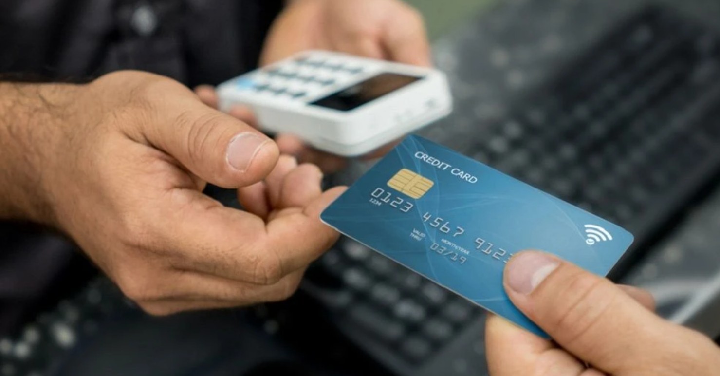 Kredi Kartı Kullanan