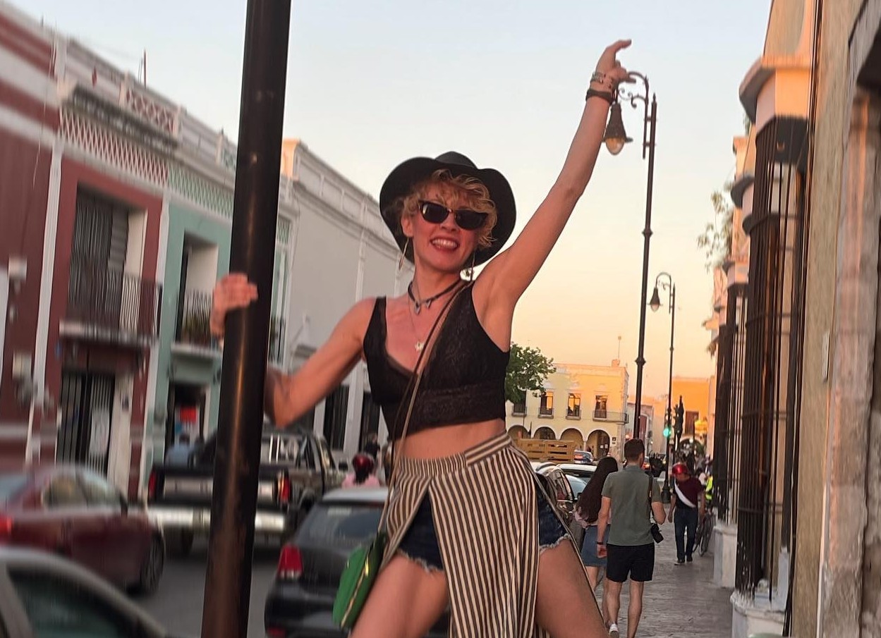 Açelya Topaloğlu Kimdir