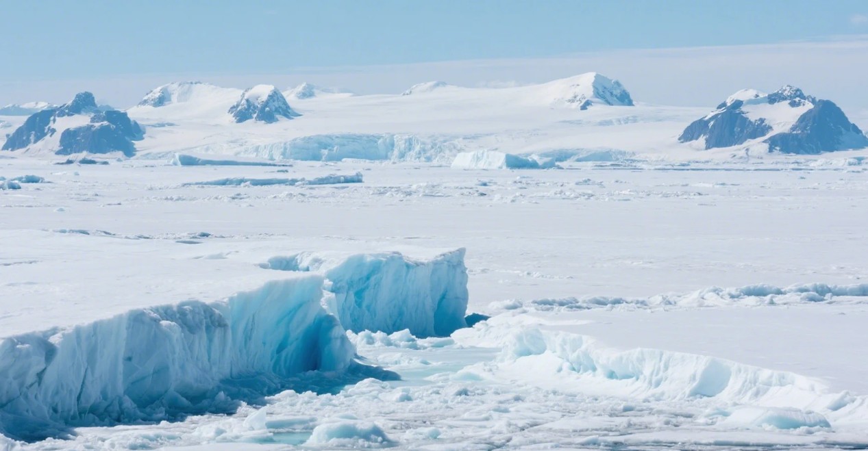 Antarktika'nın hızla eriyen buzulları