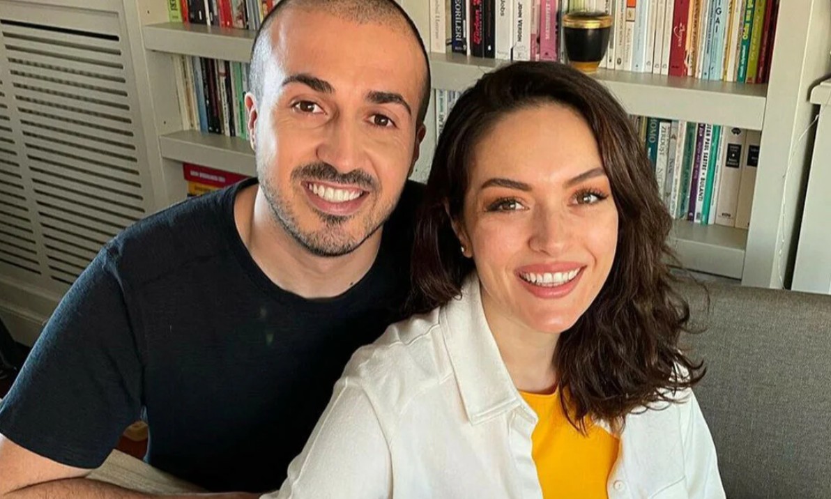 Mustafa Aksakallı ve eski eşi ezgi mola