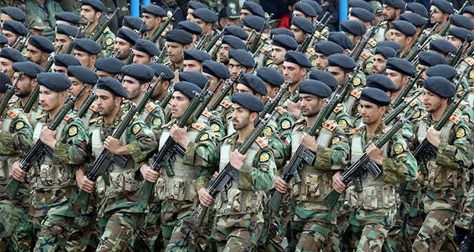 İran'dan Gözdağı: 'Güçlü İran' Tatbikatı