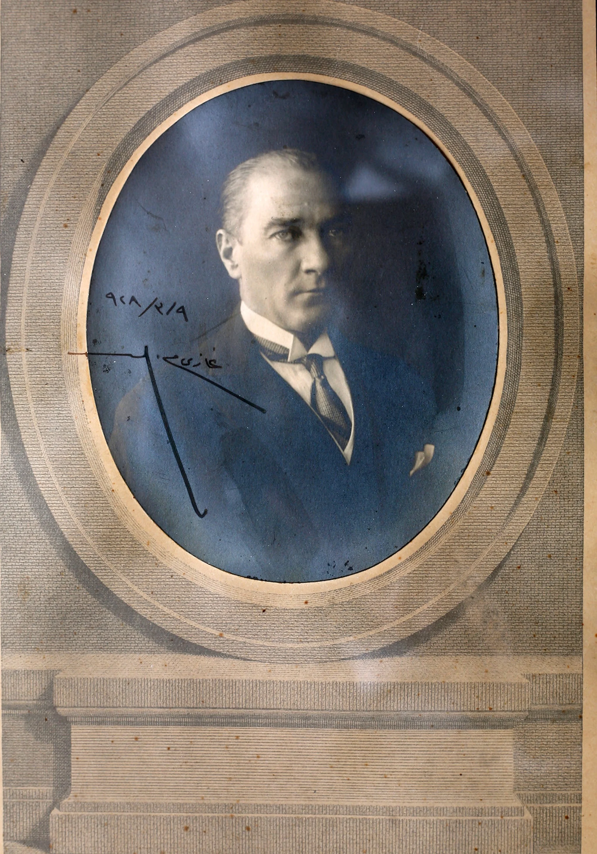 Ataturkunstudyofotografcekimindevi720324212969Jpg C J Q Sai K6 U Gf H Jbh N5 L D Ag