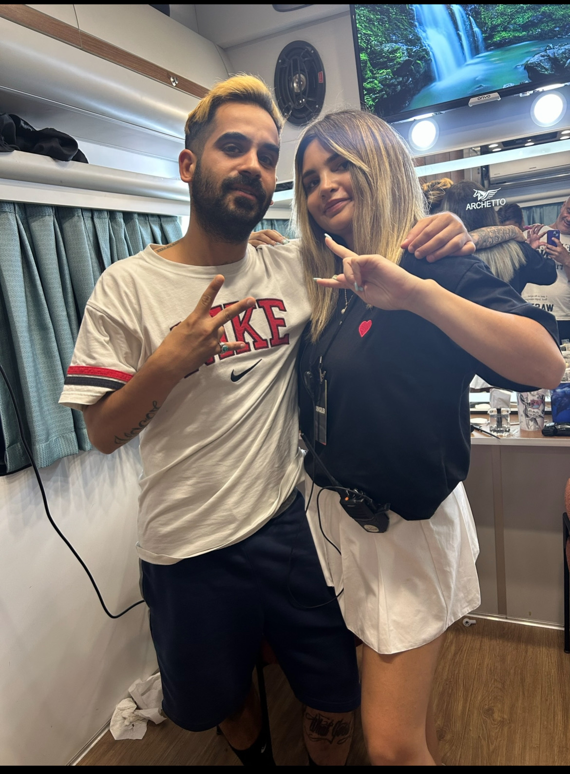 D A F C0 A6 A 373 F 4 A94 854 F A70 F F2 E7 C B32