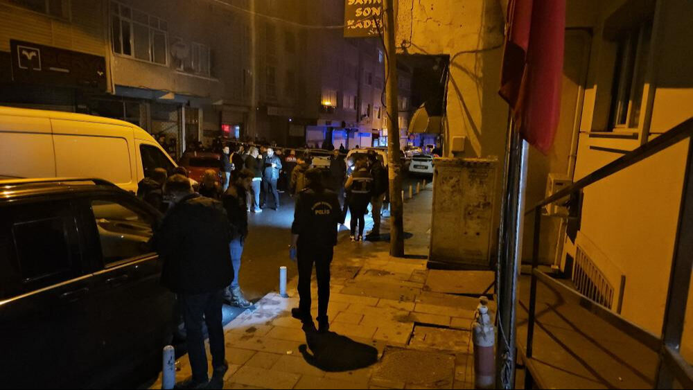 Istanbulda Eglence Mekanina El Bombasi Atildi Cok Sayida Yarali Var 1748310794575 3