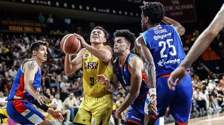 Anadolu Efes Yarı Final