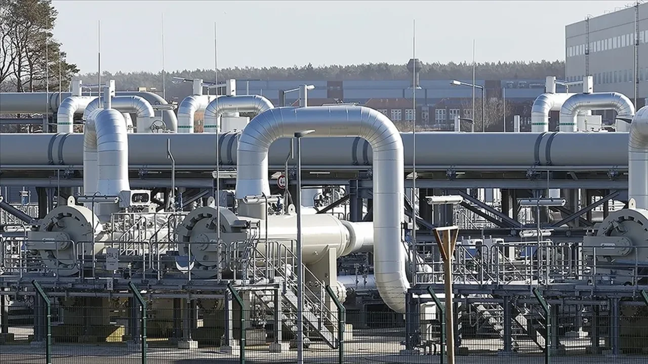 Bakan Bayraktardan Dogal Gaz Ve Petrol Fiyatlari Aciklamasi 3227724 202506171236 1