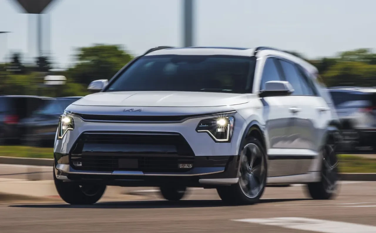 En Az Yakit Tuketen En Cok Tasarruf Saglayan Hibrit Otomobiller Secildi 13 Araba List 3228905 202506221413 6