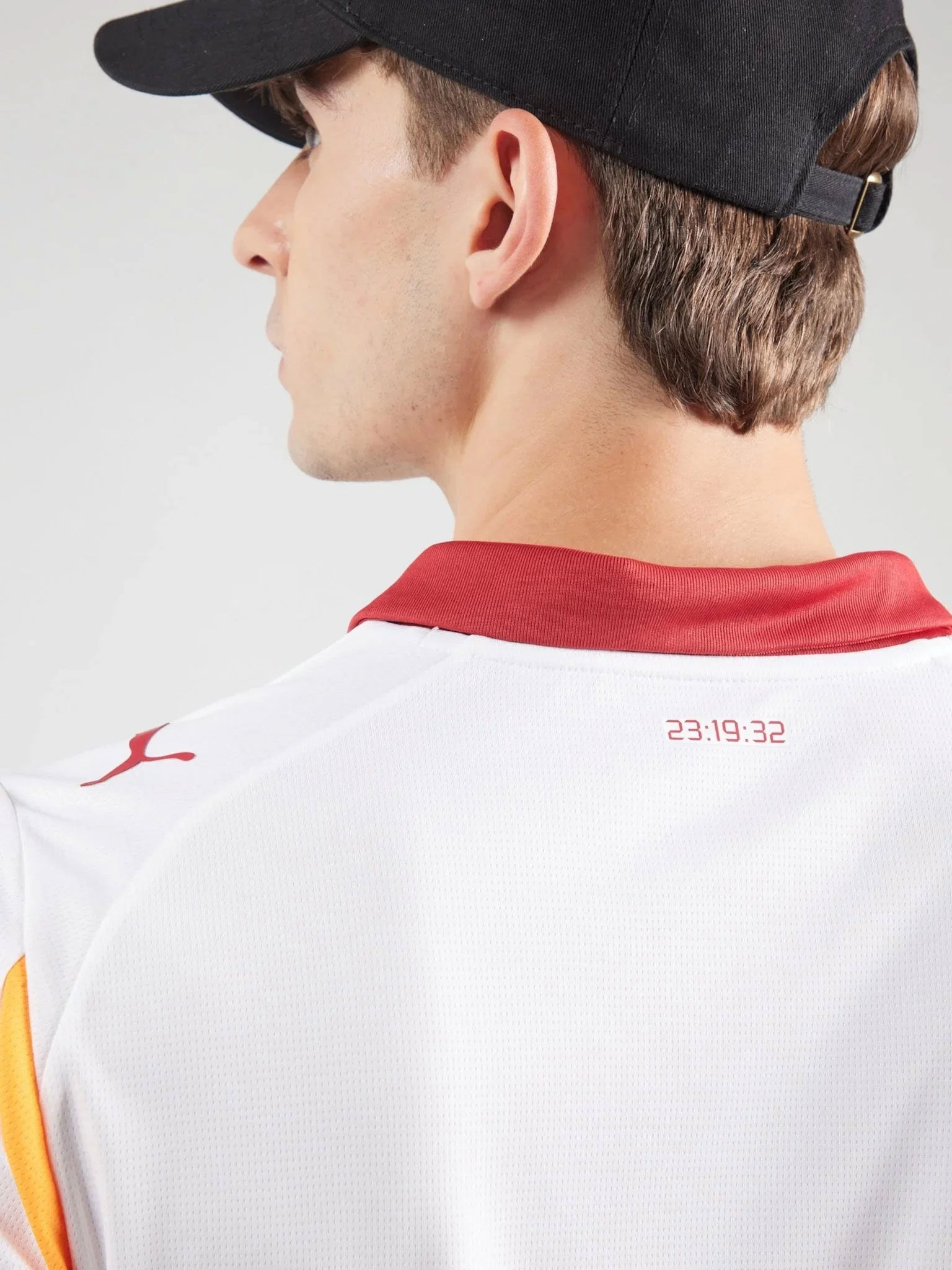 Galatasarayin Yeni Sezon Formalari Sizdirildi Dikkat Ceken 231932 Detayi 17495467401567 4