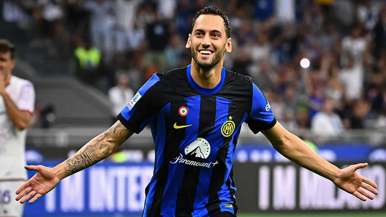 Hakan Calhanoglu 2