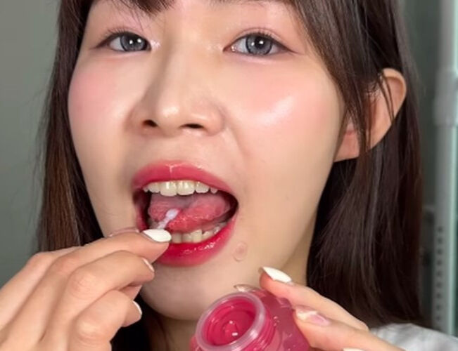 Kozmetik Urunleri Yiyerek Unlu Olmustu Genc Fenomen Hayatini Kaybetti 17490456458173 2