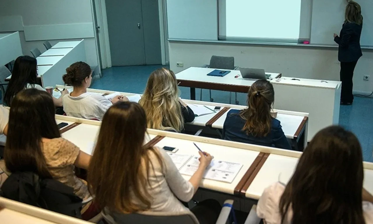 Mesleki Egitim Kokten Donusecek Universitelerde Yeni Donem 3229819 202506261017 1