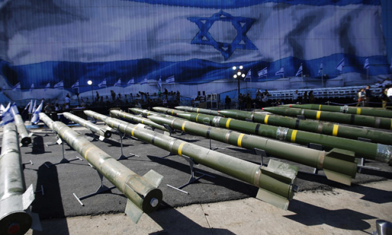 ❗ 7. İsrail Yardım İsteyecek mi?
İran’ın Fordo gibi tesislerine yönelik olası bir saldırı gündemdeyken, gözler şimdi Tel Aviv yönetiminde. İsrail’in, B-2 uçaklarını ve MOP bombalarını kullanmak için ABD’den açık destek isteyip istemeyeceği merak konusu.
Şu an için sessizliğini koruyan İsrail yönetimi, olası bir “sığınak avı” operasyonu için B-2 + MOP kombinasyonuna bağımlı durumda.