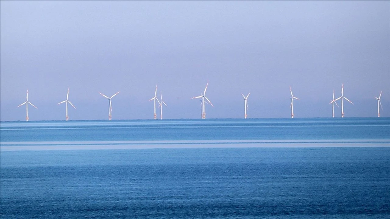 Turkiye Marmarada Deniz Ustu Ruzgar Enerjisi Potansiyelinin Yatirima Donusturulmesi Icin Kollari Sivadi