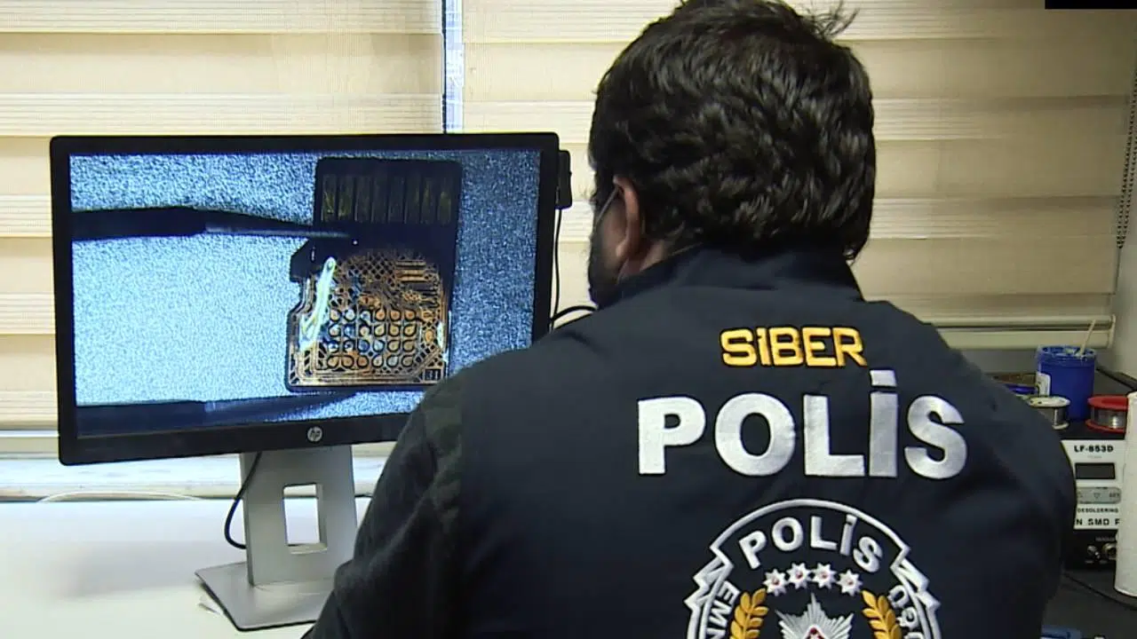 19 Ilde Siber Suc Operasyonu 66 Supheli Gozaltina Alindi-1