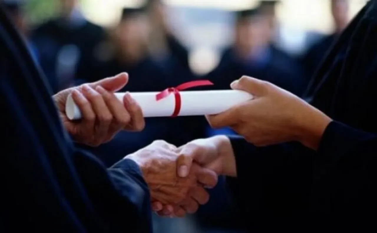 400 Bin Liraya Sahte Diploma Skandal Detaylar Saskina Cevirdi 3238229 202507311238 1