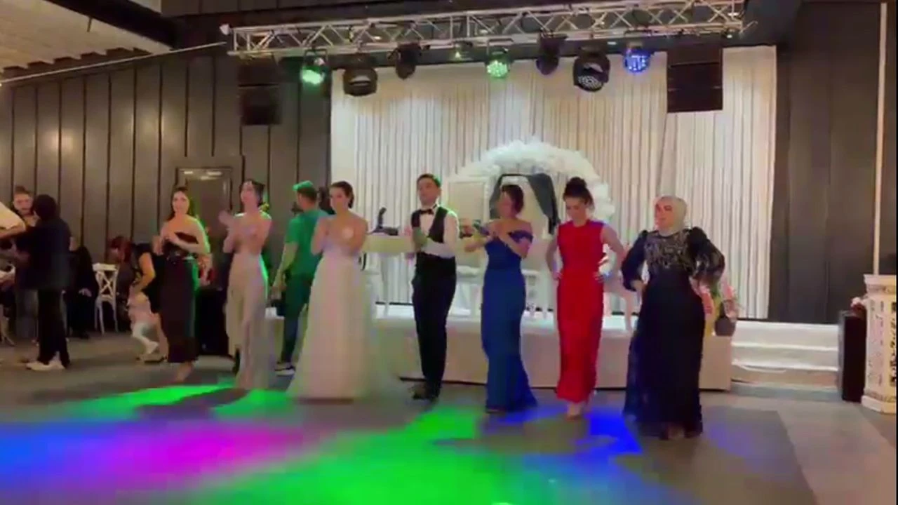 Amerikali Gelin Emilyden Trabzona Ovgu Bu Sehri Cok Sevdim-2