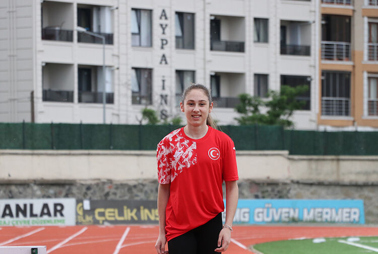 Ayse Nazlı Aydın Tekvando3