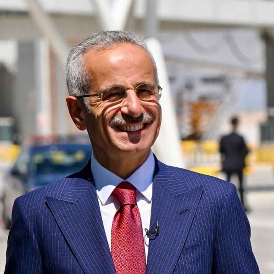 Bakan Uraloğlu Mesleği