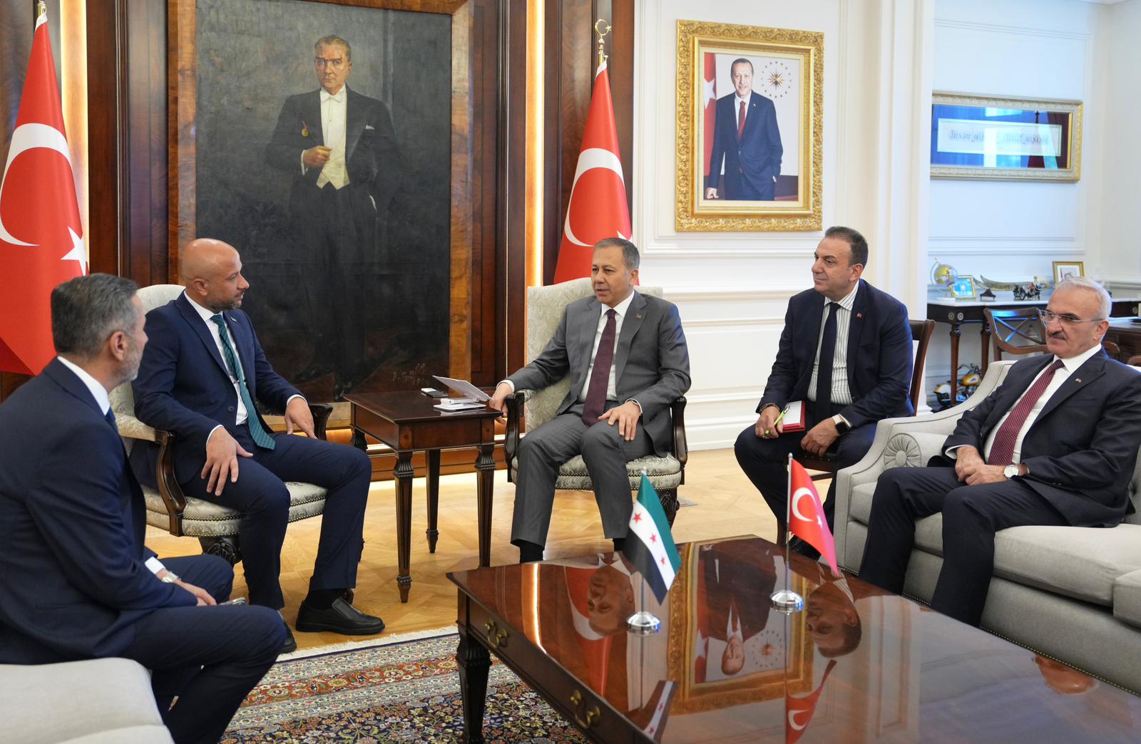 Bakan Yerlikaya, Suriye Afet Bakanı Salih’i Kabul Etti