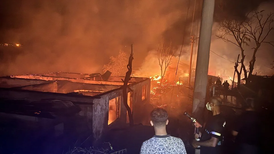 Boluda Alevler Koyu Sardi 12 Yapi Kul Oldu1