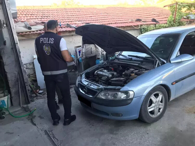 Change Yontemiyle 15 Milyon Tllik Arac Vurgunu Yapan Cete Yakalandi1