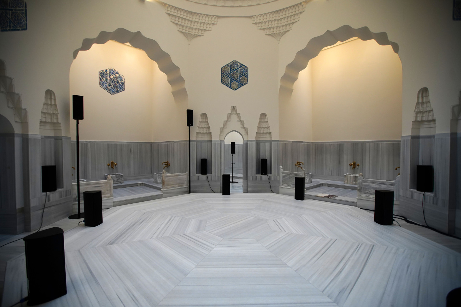 Çi̇ni̇li̇ Hamam