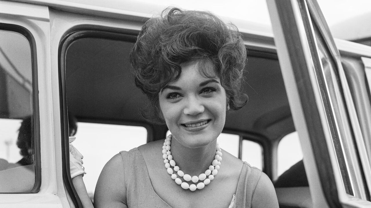 Connie Francis Öldü Pretty Little Baby